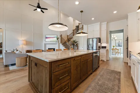 $824,900 | 19139 Blue Hill Lane, Tomball, TX 77377