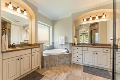 $824,900 | 19139 Blue Hill Lane, Tomball, TX 77377