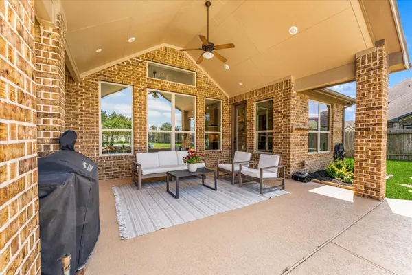 $824,900 | 19139 Blue Hill Lane, Tomball, TX 77377