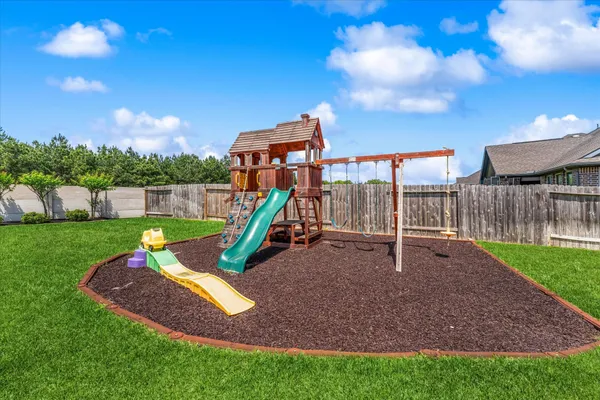 $824,900 | 19139 Blue Hill Lane, Tomball, TX 77377