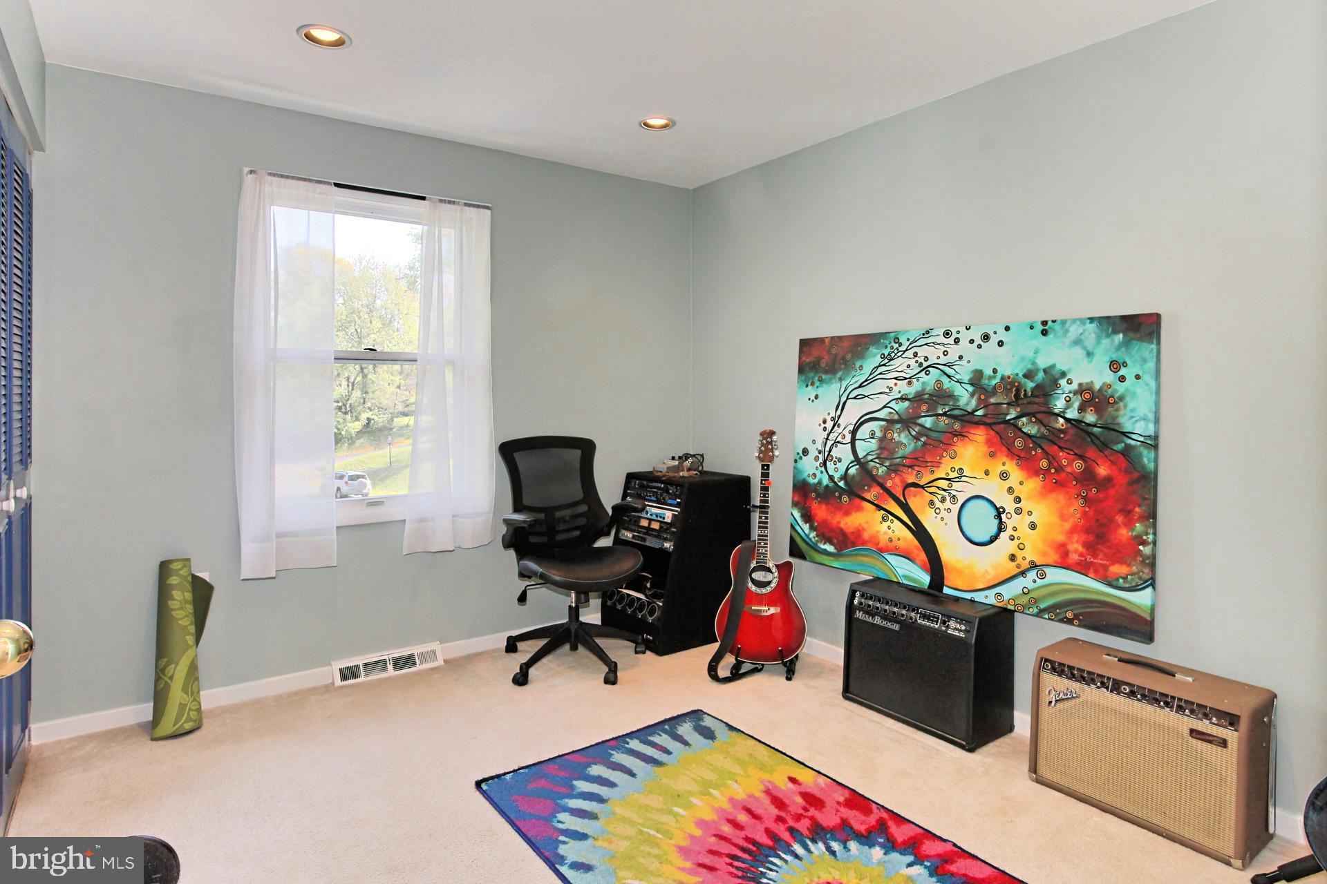 11026 Howland Drive Reston, VA 20191 - Photo 16 of 45 3rd Bedroom w/ Recessed Lights