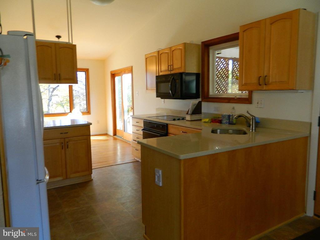 9 Marigold Court Silver Spring, MD 20906 - Photo 15 of 73 Gallery Image 15