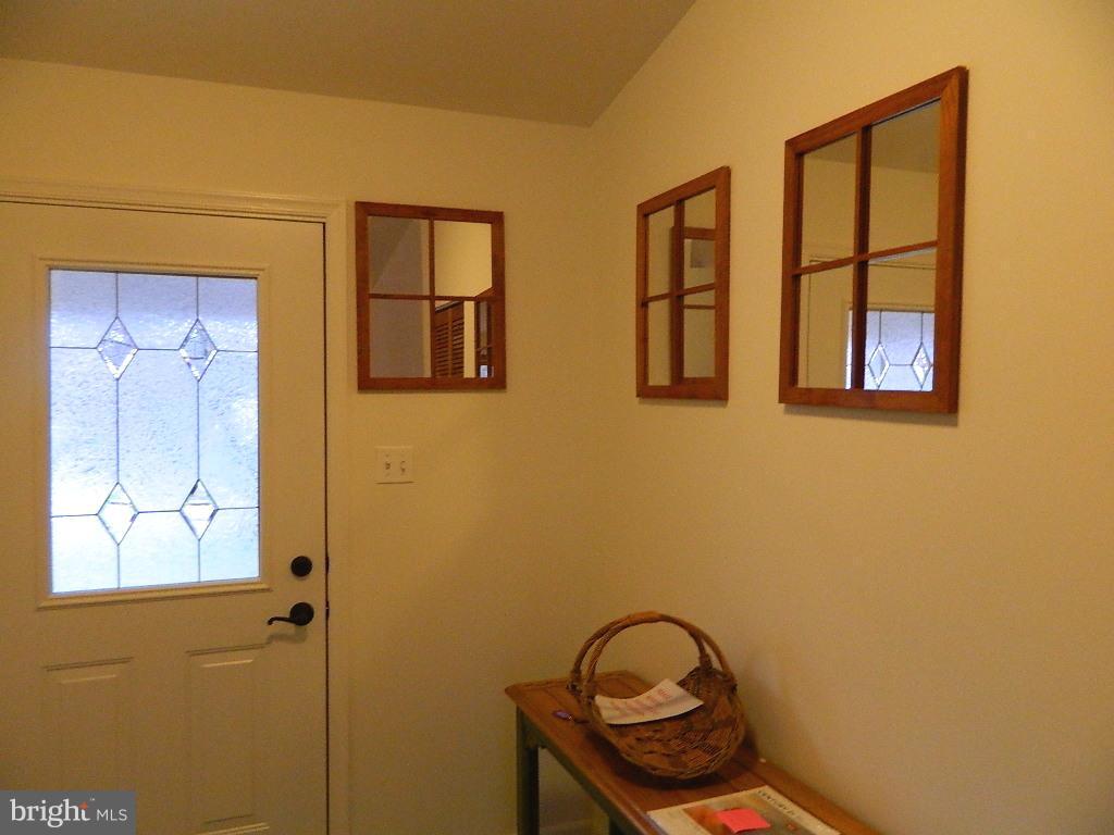 9 Marigold Court Silver Spring, MD 20906 - Photo 3 of 73 Gallery Image 3
