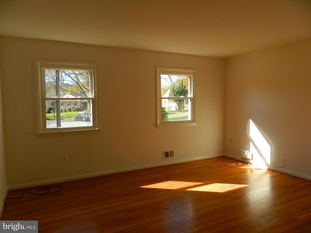 9 Marigold Court Silver Spring, MD 20906 - Photo 24 of 73 Gallery Image 24