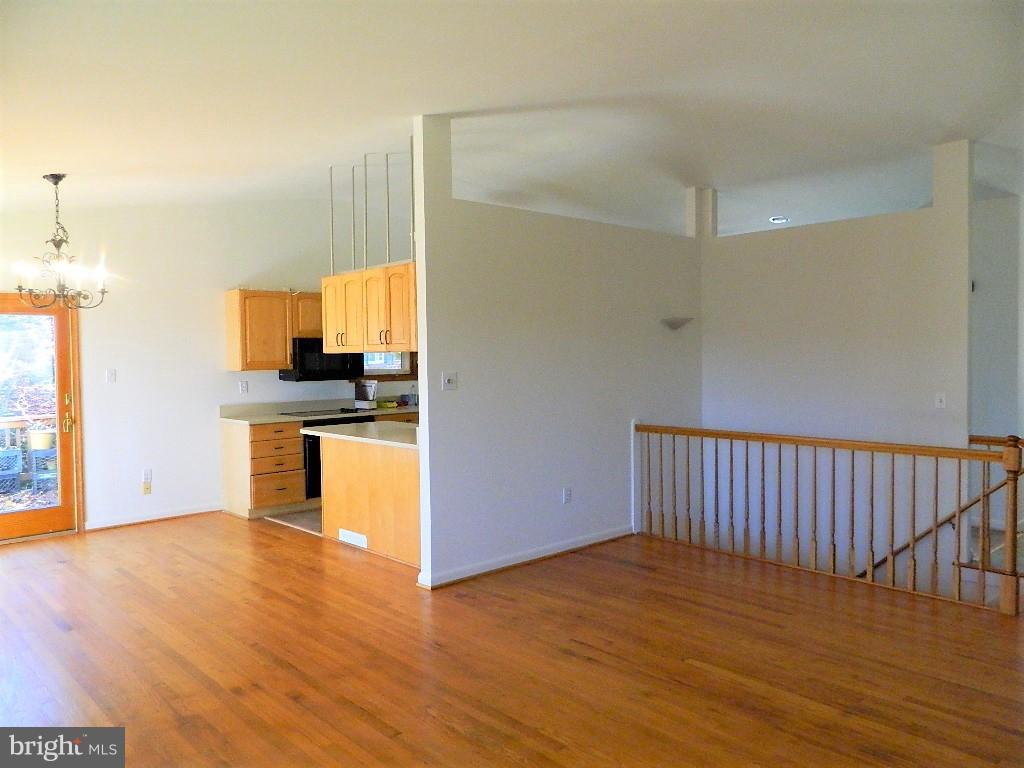 9 Marigold Court Silver Spring, MD 20906 - Photo 4 of 73 Gallery Image 4