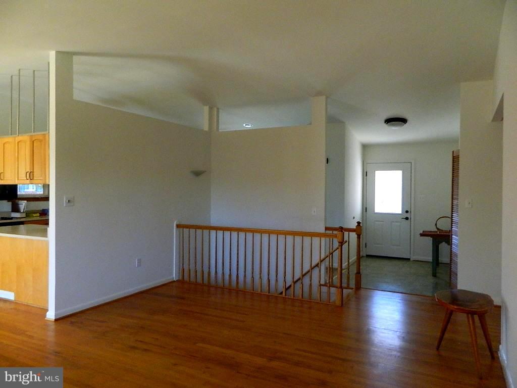 9 Marigold Court Silver Spring, MD 20906 - Photo 5 of 73 Gallery Image 5