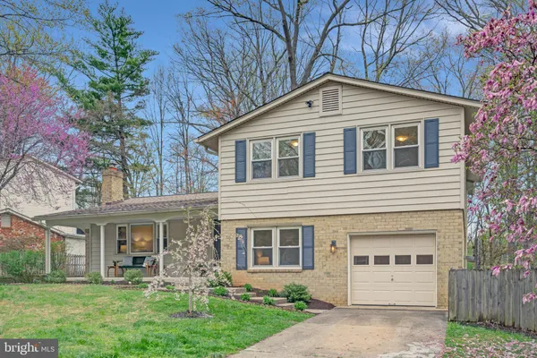 $994,500 | 10424 Collingham Drive, Fairfax, VA 22032