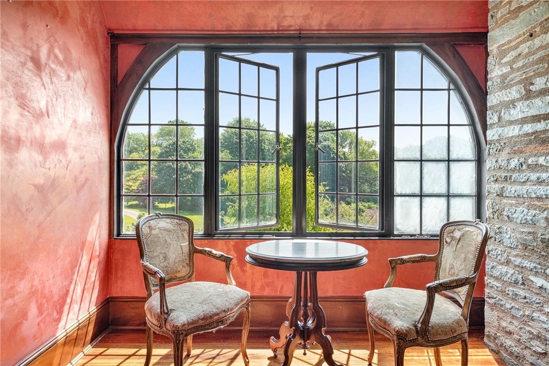 216 Gray Craig Road Middletown, RI 02842 - Photo 35 of 46 Gallery Image 35
