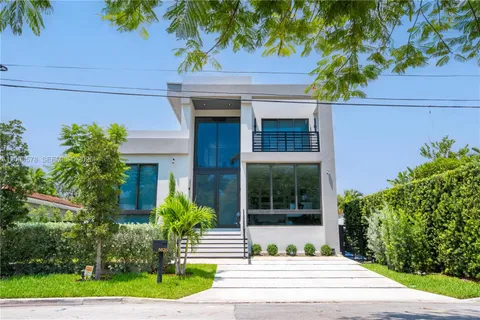 $3,650,000 | 8826 Froude Avenue, Surfside, FL 33154