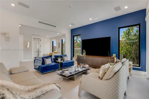$3,650,000 | 8826 Froude Avenue, Surfside, FL 33154