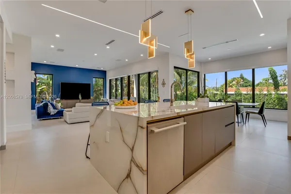 $3,650,000 | 8826 Froude Avenue, Surfside, FL 33154