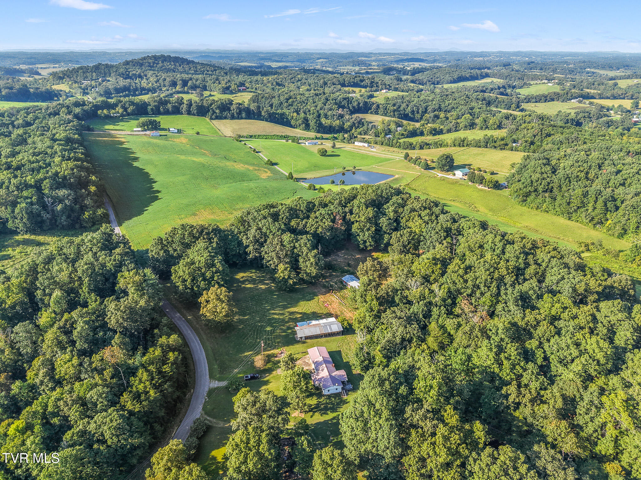 375 Ostrich Road Greeneville, TN 37743 - Photo 6 of 29 Ostrich Rd 4