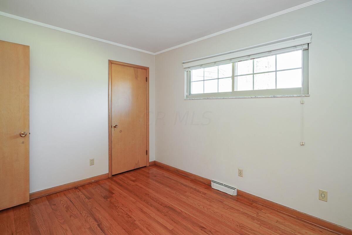 1518 Fishinger Road Columbus, OH 43221 - Photo 24 of 41 back bedroom 2