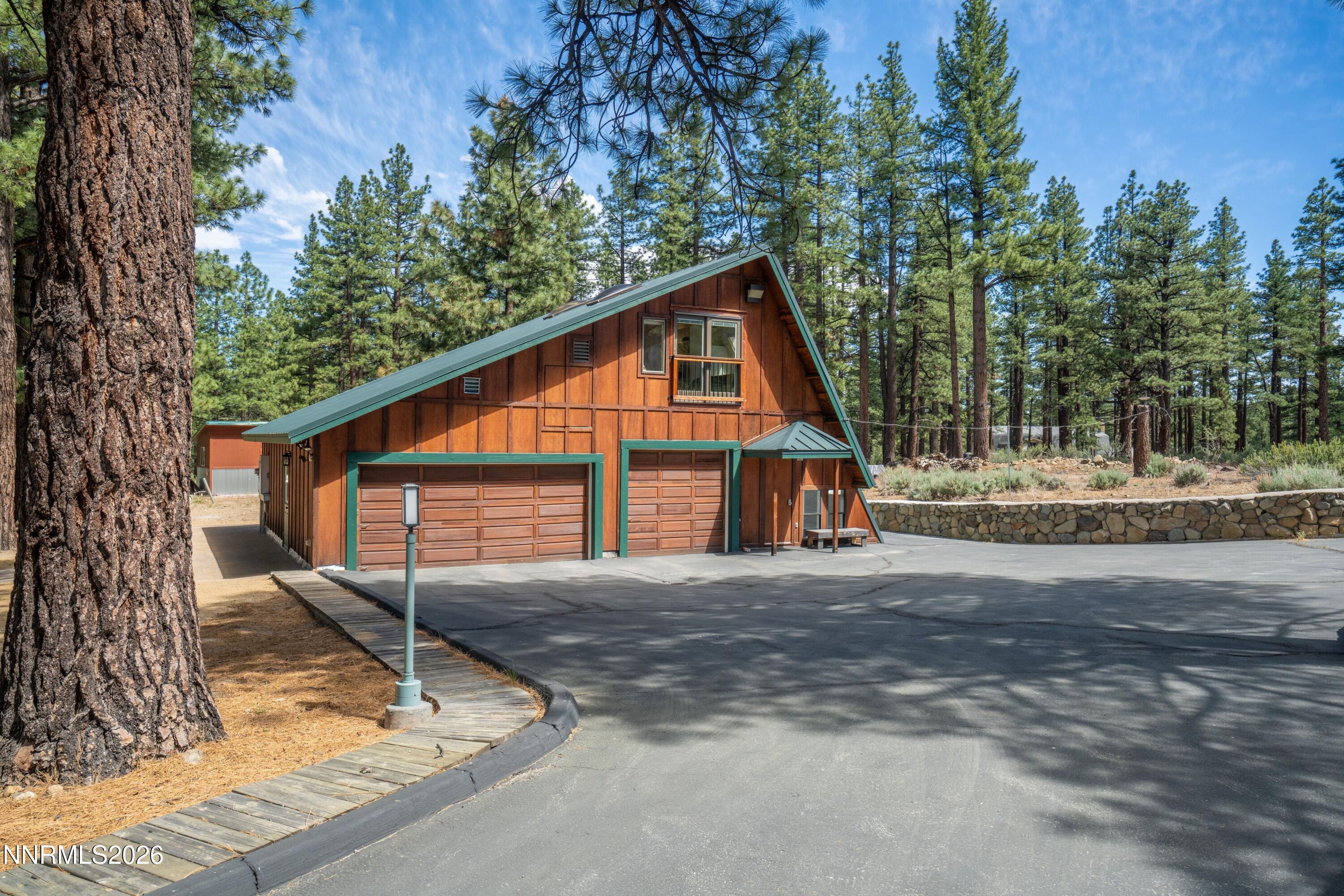 16370 Callahan Road Reno, NV 89511 - Photo 28 of 47 Garage