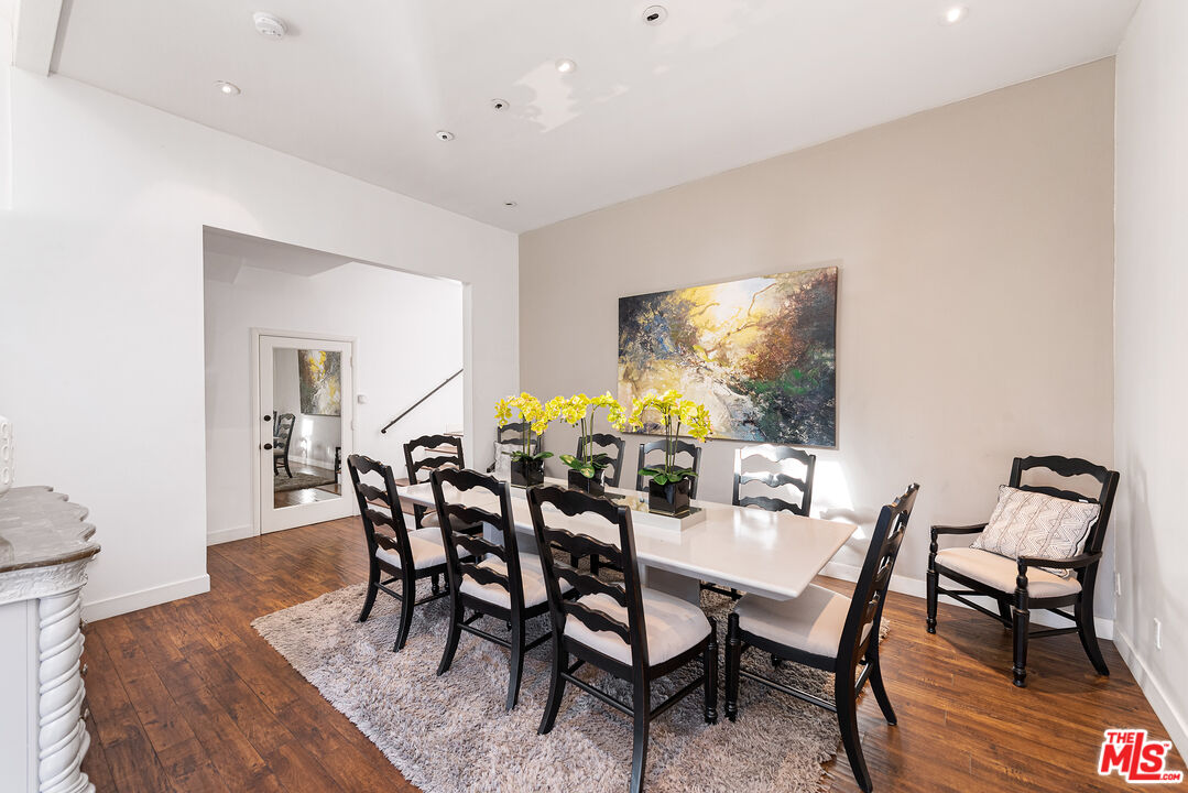 3245 Provon Lane Los Angeles, CA 90034 - Photo 11 of 26