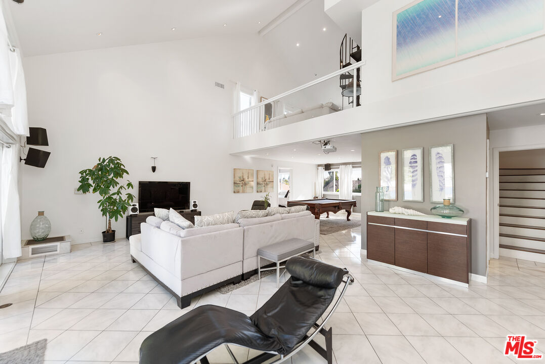 3245 Provon Lane Los Angeles, CA 90034 - Photo 18 of 26