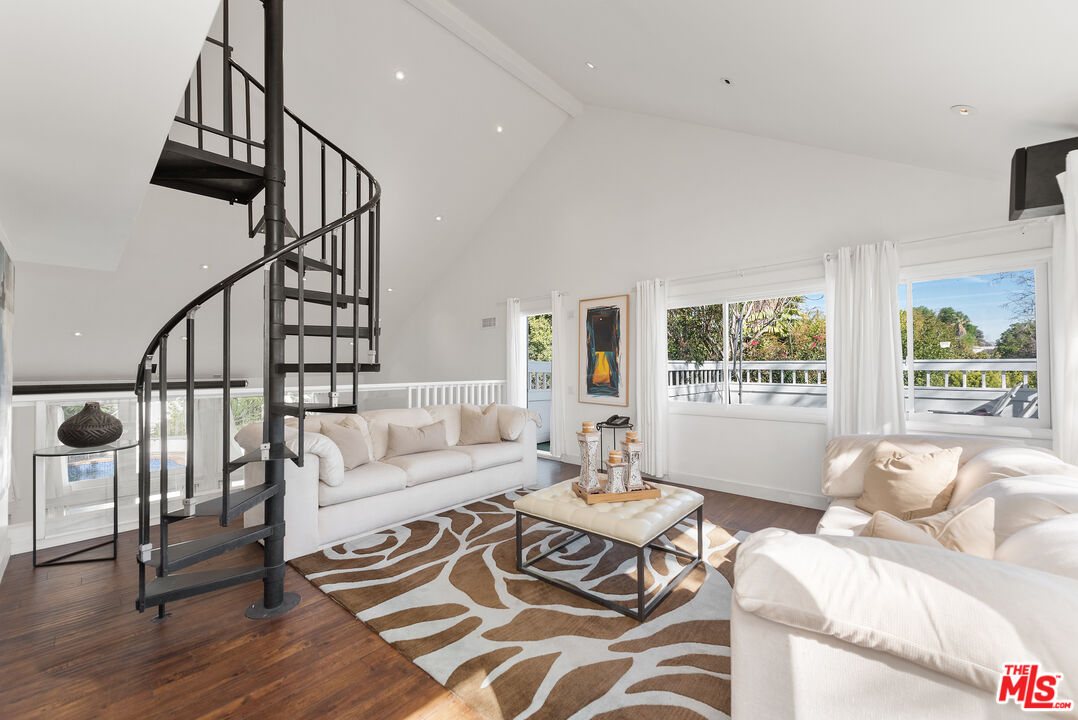 3245 Provon Lane Los Angeles, CA 90034 - Photo 20 of 26