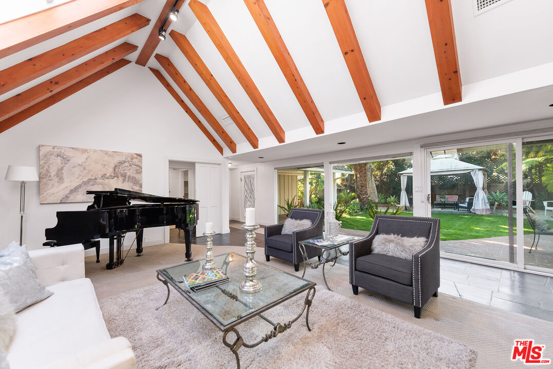 3245 Provon Lane Los Angeles, CA 90034 - Photo 5 of 26