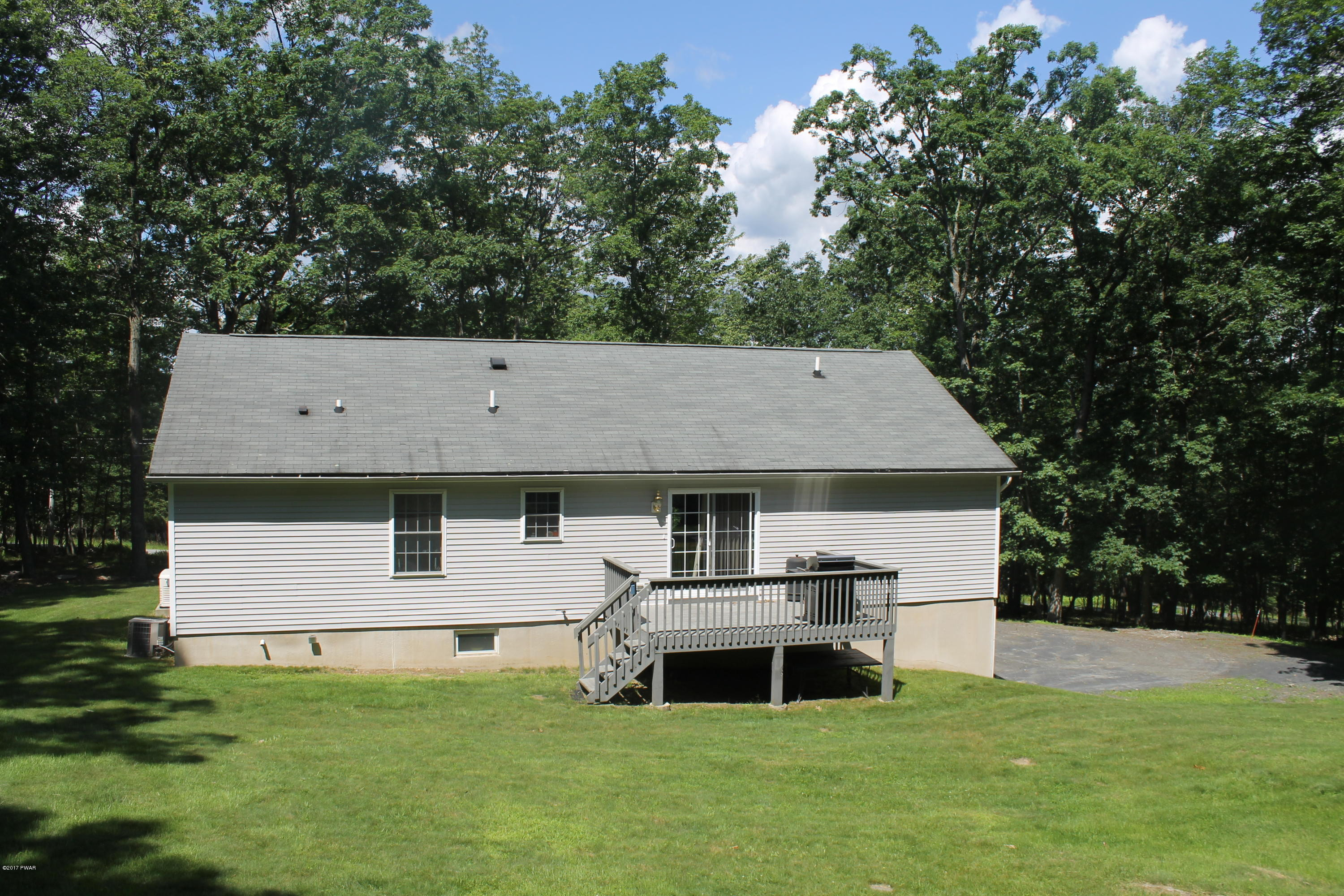 130 West Lilac Road Milford, PA 18337 - Photo 38 of 42 Back of the home