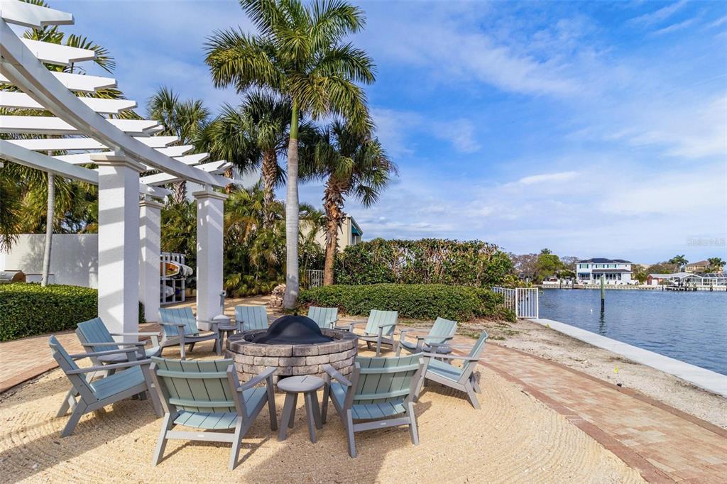 1325 Snell Isle Boulevard Northeast, Unit 302 St. Petersburg, FL 33704 - Photo 48 of 62