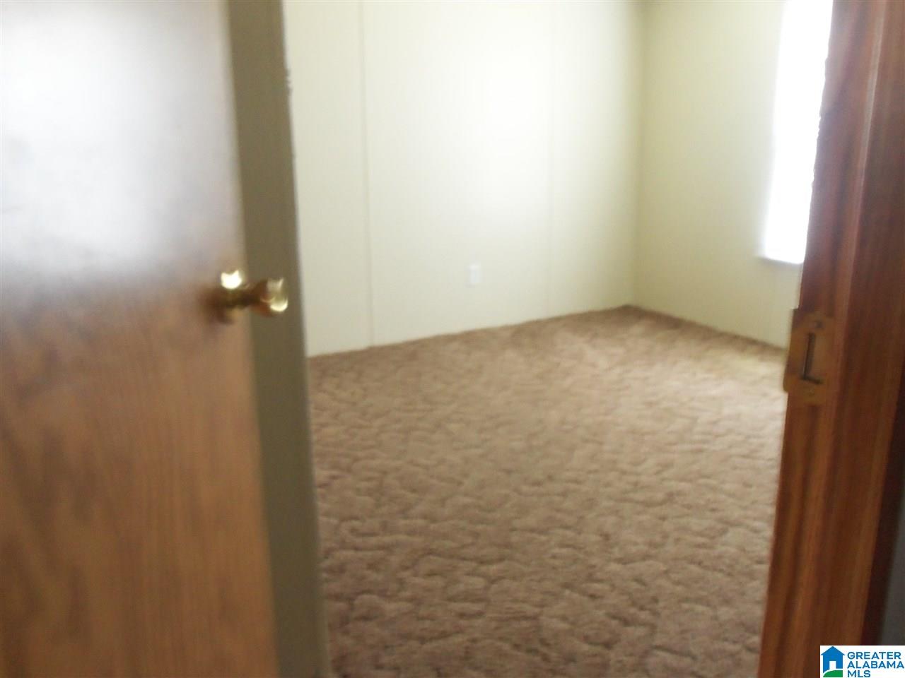 907 Jim Thomas Road Hayden, AL 35079 - Photo 20 of 36