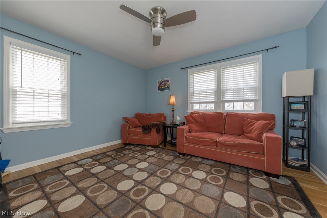 5035 North Barton Road Cleveland, OH 44124 - Photo 8 of 32