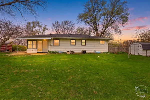 $240,000 | 3858 East Lakeview Drive, Kankakee, IL 60901
