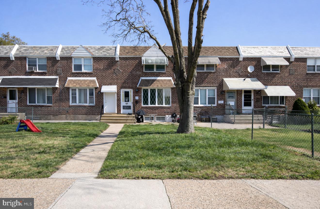 2135 McKinley Street Philadelphia, PA 19149 - Photo 2 of 15