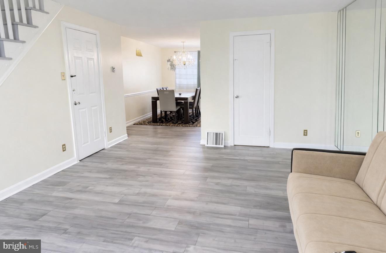 2135 McKinley Street Philadelphia, PA 19149 - Photo 3 of 15