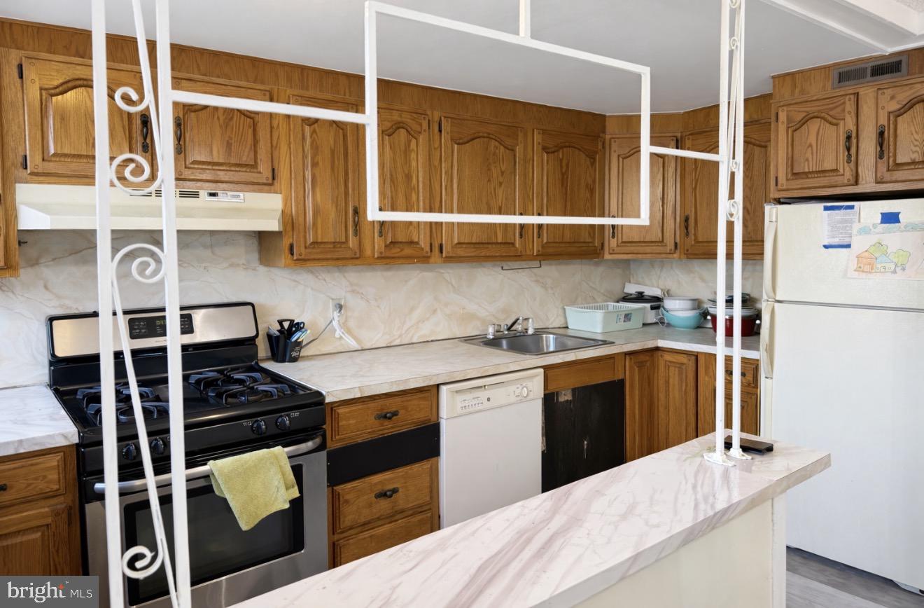 2135 McKinley Street Philadelphia, PA 19149 - Photo 7 of 15