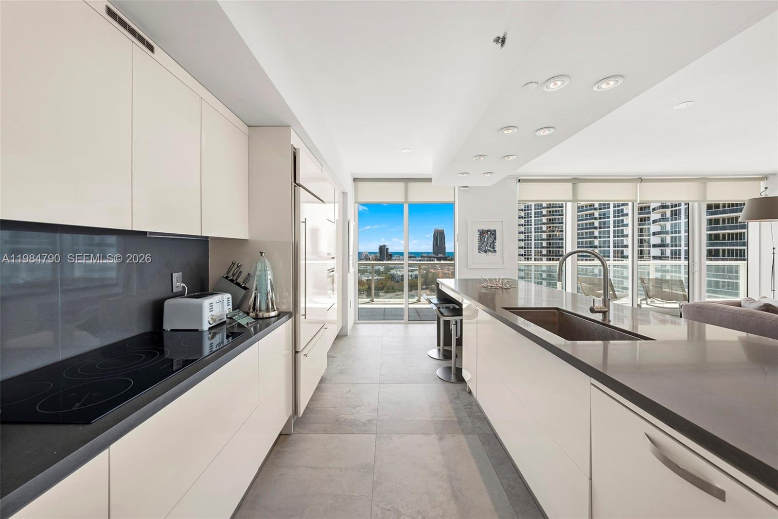 450 Alton Road, Unit 1507 Miami Beach, FL 33139 - Photo 27 of 72