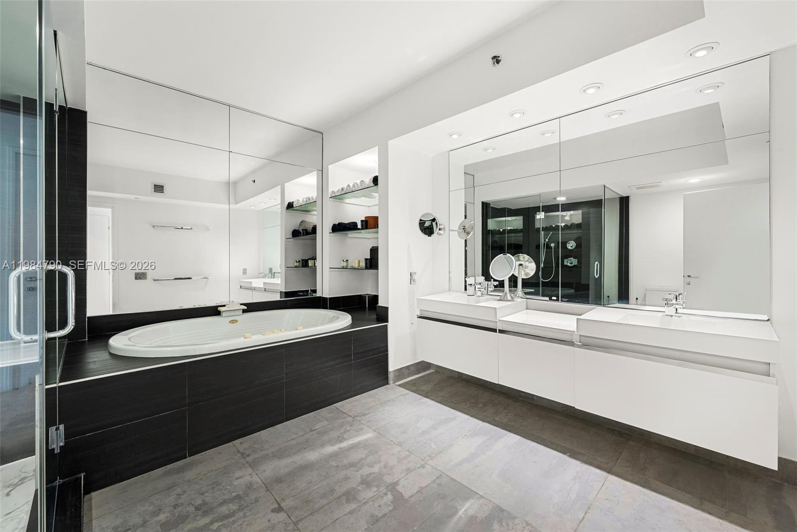 450 Alton Road, Unit 1507 Miami Beach, FL 33139 - Photo 37 of 72 MASTER BATHROOM