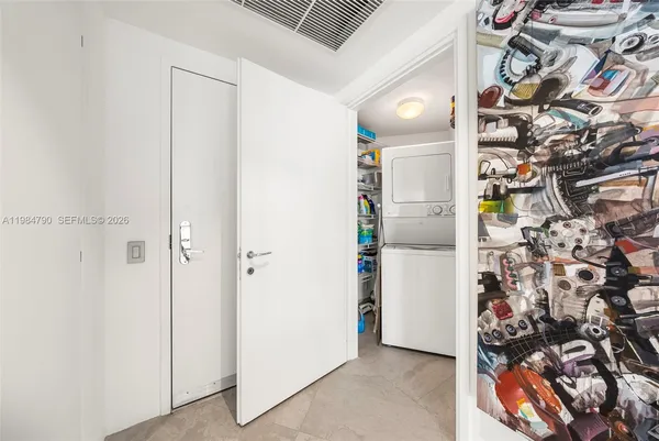 $18,500 | 450 Alton Road, Unit 1507, Miami Beach, FL 33139