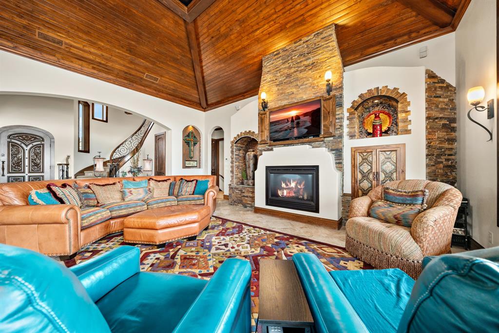 1252 Briar Court Whitney, TX 76692 - Photo 14 of 36 a building outdoor space with patio furniture