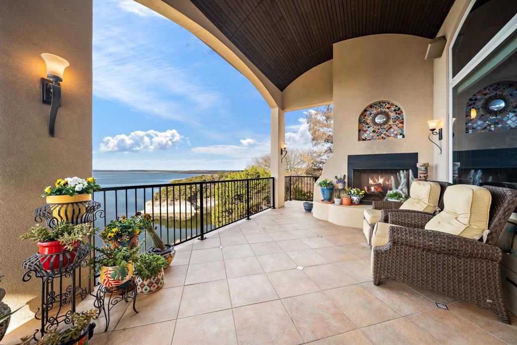 1252 Briar Court Whitney, TX 76692 - Photo 5 of 36 a view of a balcony with a potted plant