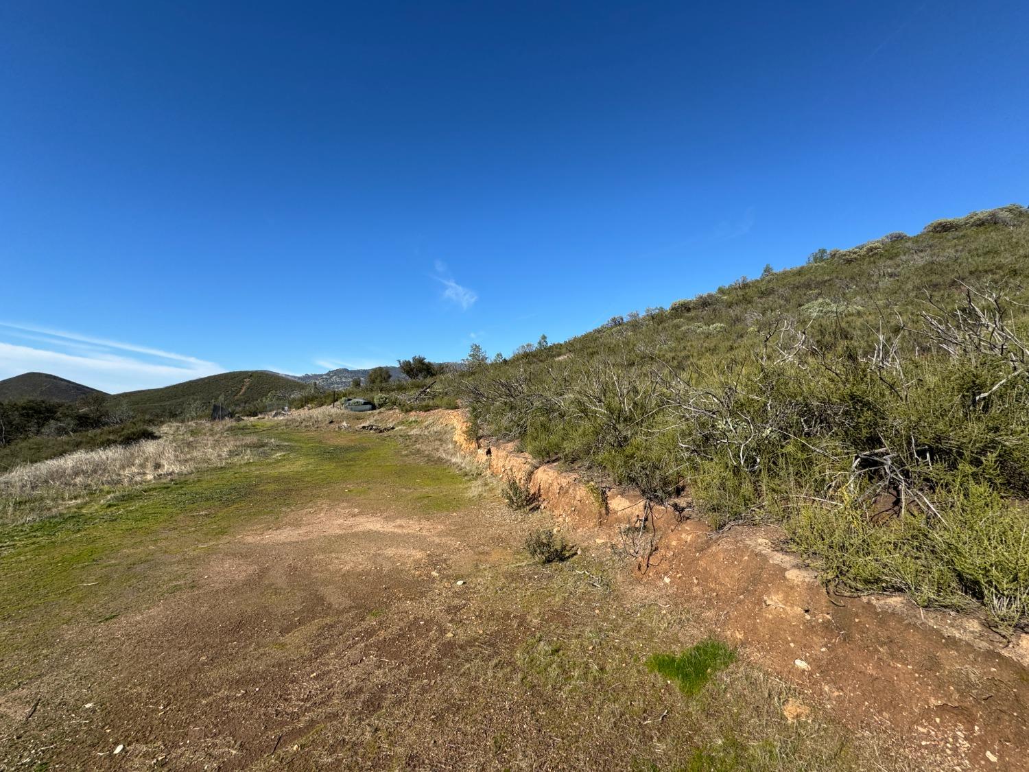 4968 Yaqui Gulch Road Mariposa, CA 95338 - Photo 22 of 37 a view of mountain view with mountains in the background