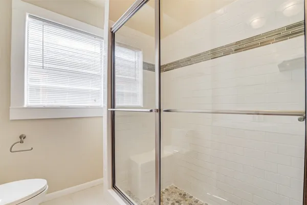 $3,250 | 909 Bomar Street, Houston, TX 77006