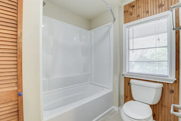 $3,250 | 909 Bomar Street, Houston, TX 77006