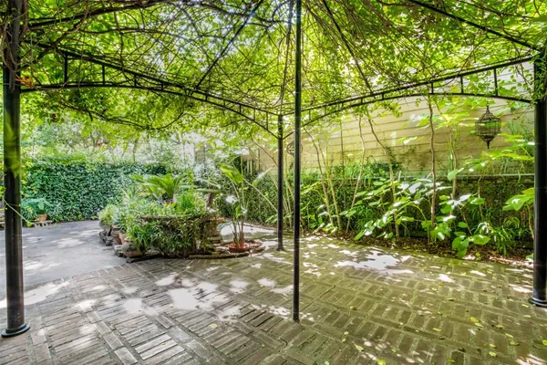 $3,250 | 909 Bomar Street, Houston, TX 77006