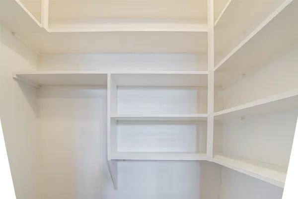 $3,250 | 909 Bomar Street, Houston, TX 77006