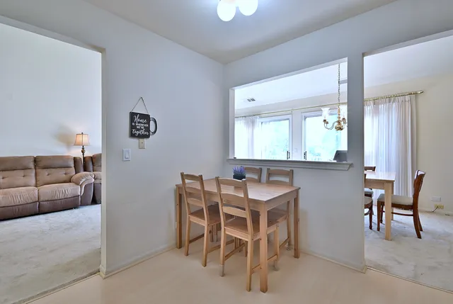 $329,000 | 509 Aberdeen Lane, Unit C, Prospect Heights, IL 60070