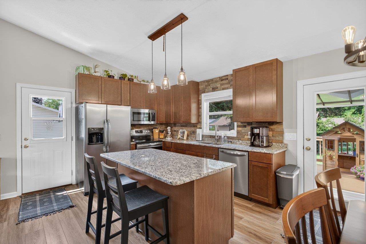 503 East Riverside Drive Bridgewater, VA 22812 - Photo 8 of 65