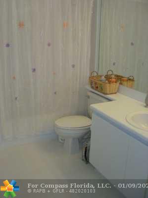 519 Racquet Club Road, Unit 51 Weston, FL 33326 - Photo 5 of 8 Other
