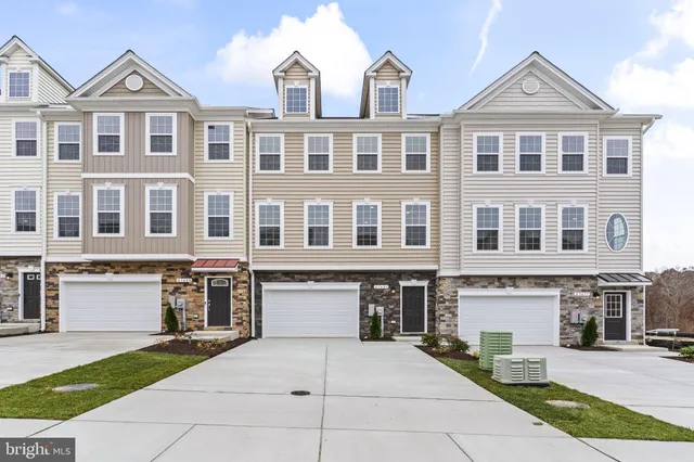 $449,900 | 106-23683 Dragonfly Lane, Leonardtown, MD 20650