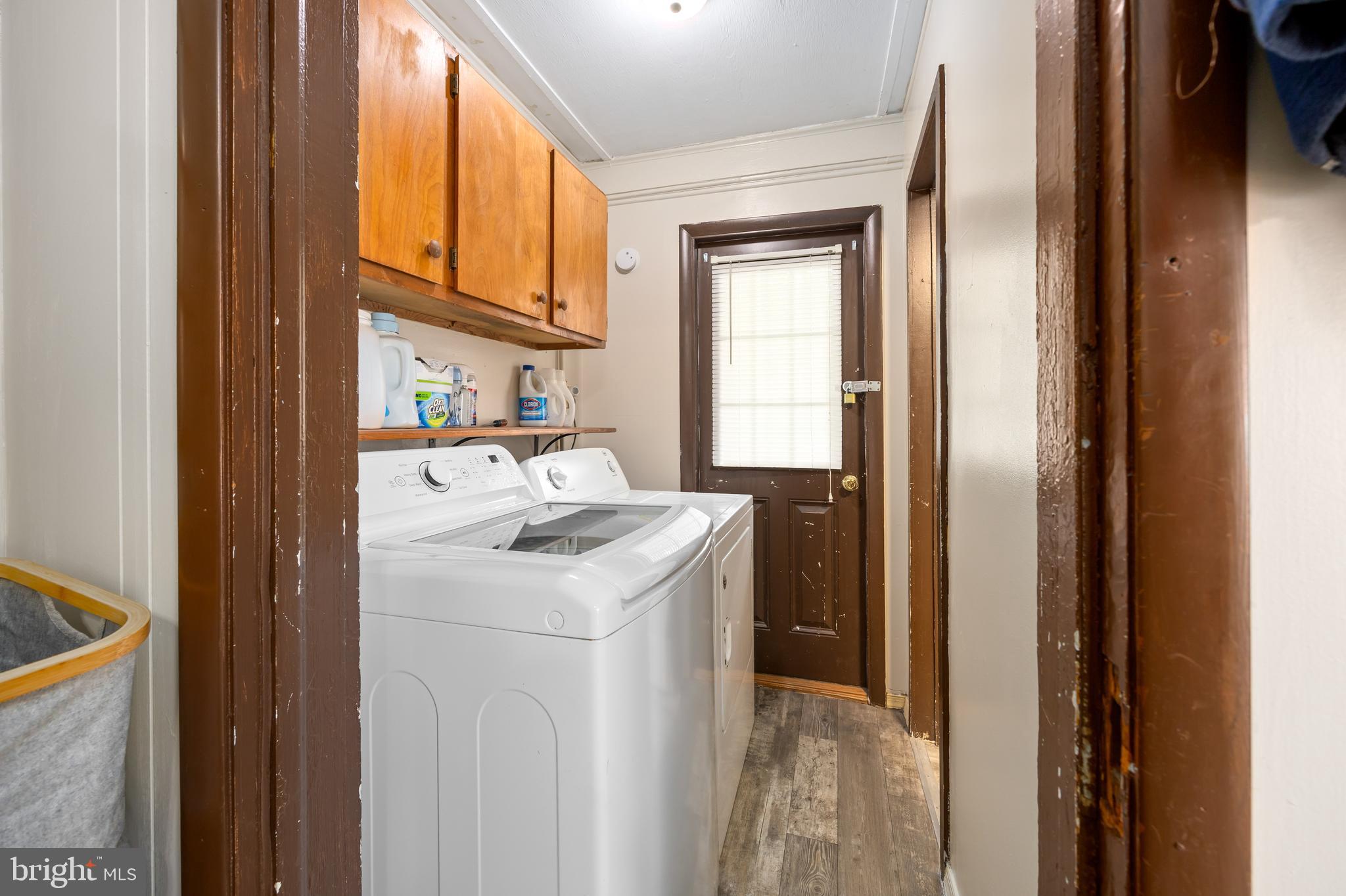 26467 Mariners Road Crisfield, MD 21817 - Photo 28 of 44 a utility room with dryer and washer