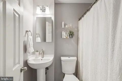 $519,500 | 7 Cornerwood Court, Gaithersburg, MD 20878