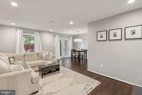 $519,500 | 7 Cornerwood Court, Gaithersburg, MD 20878