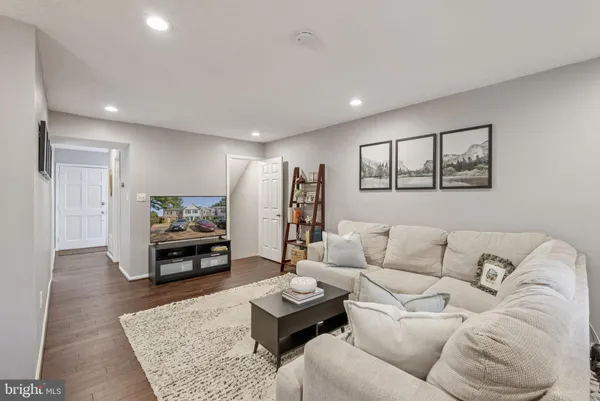 $519,500 | 7 Cornerwood Court, Gaithersburg, MD 20878