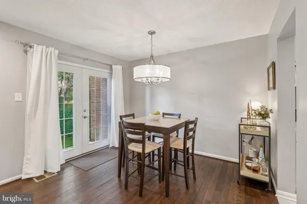 $519,500 | 7 Cornerwood Court, Gaithersburg, MD 20878