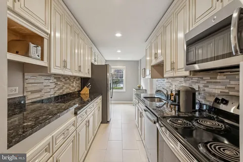 $519,500 | 7 Cornerwood Court, Gaithersburg, MD 20878